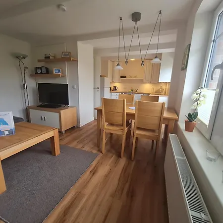 Marienleuchte In Bannesdorf Auf *